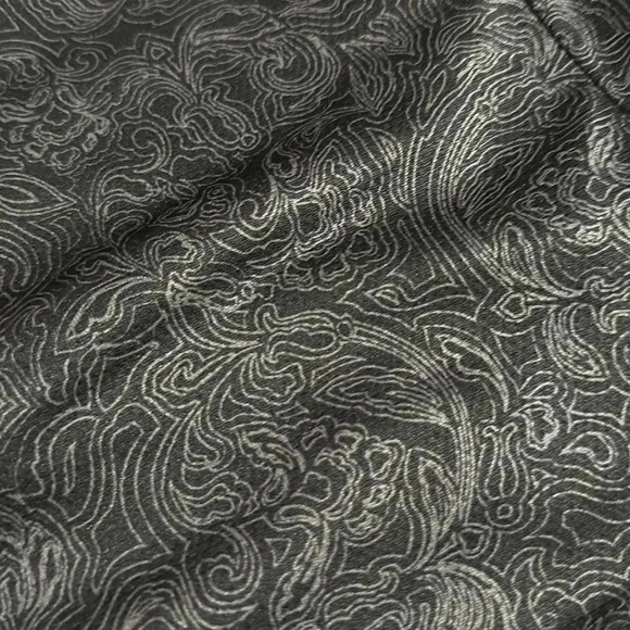 Columbia titanium black printed skort size medium - Picture 2 of 7